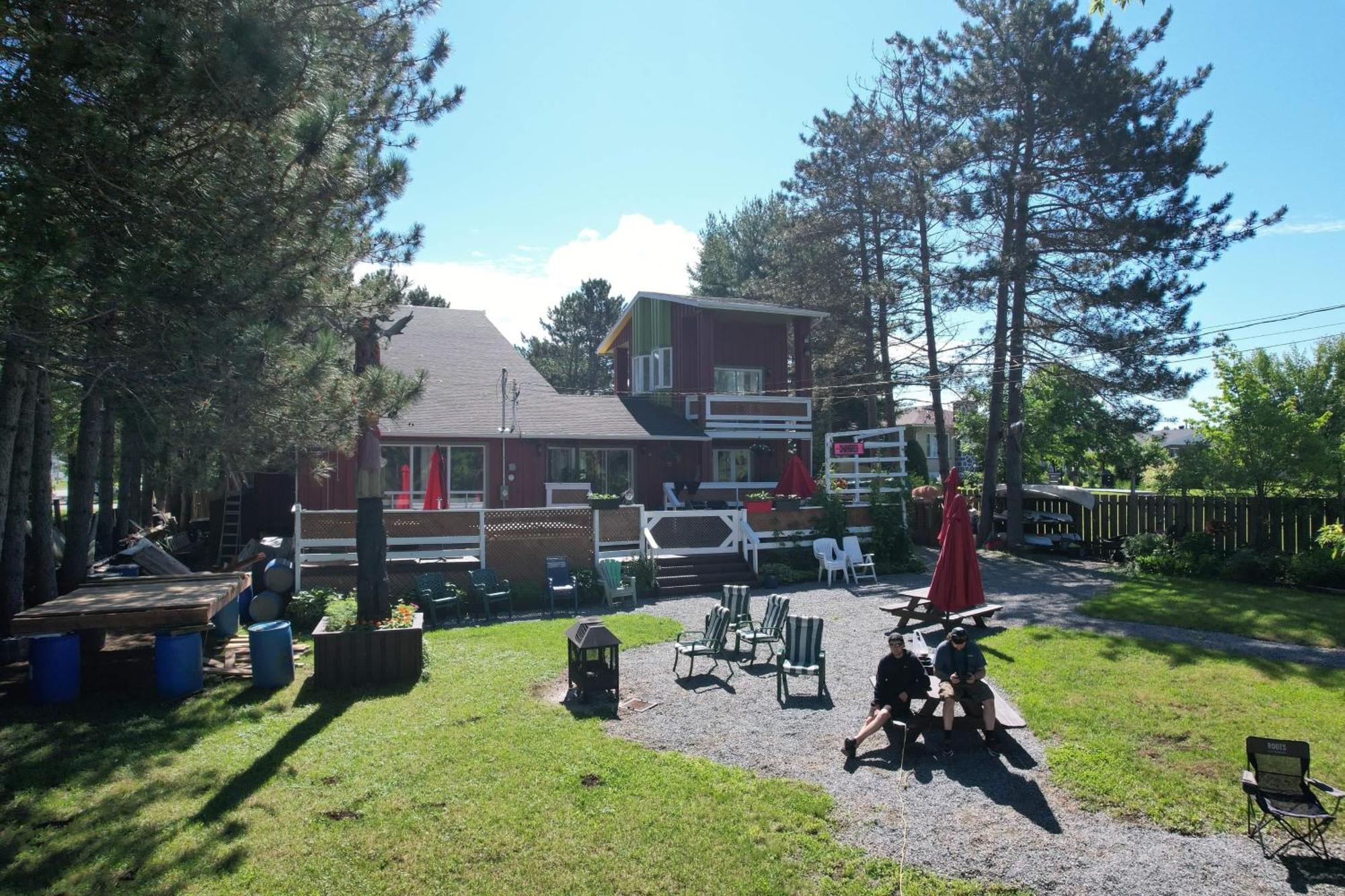 Auberge De Ferme-Neuve Lac-Saint-Paul Eksteriør bilde