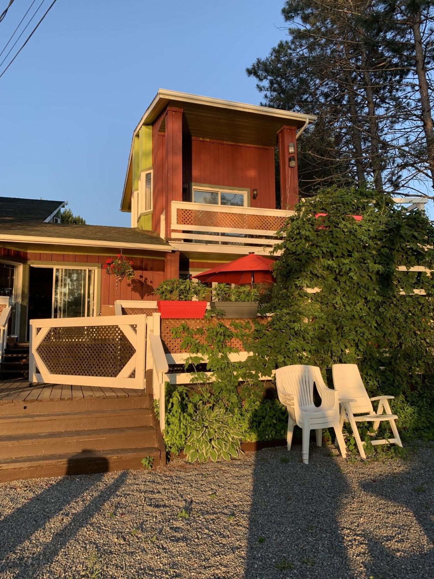 Auberge De Ferme-Neuve Lac-Saint-Paul Eksteriør bilde